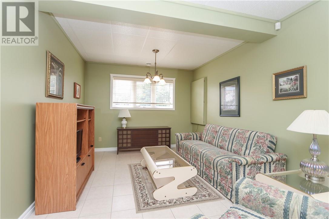 576 Moonrock Avenue - 40