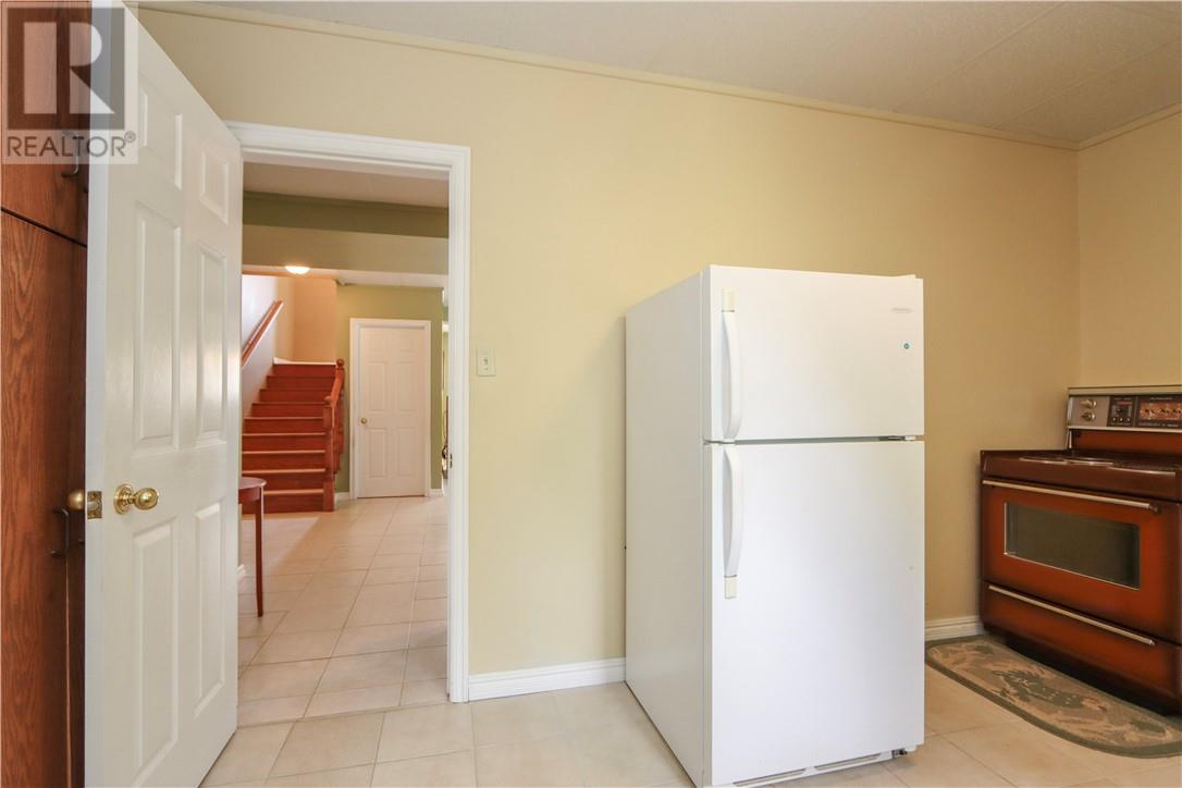 576 Moonrock Avenue - 48