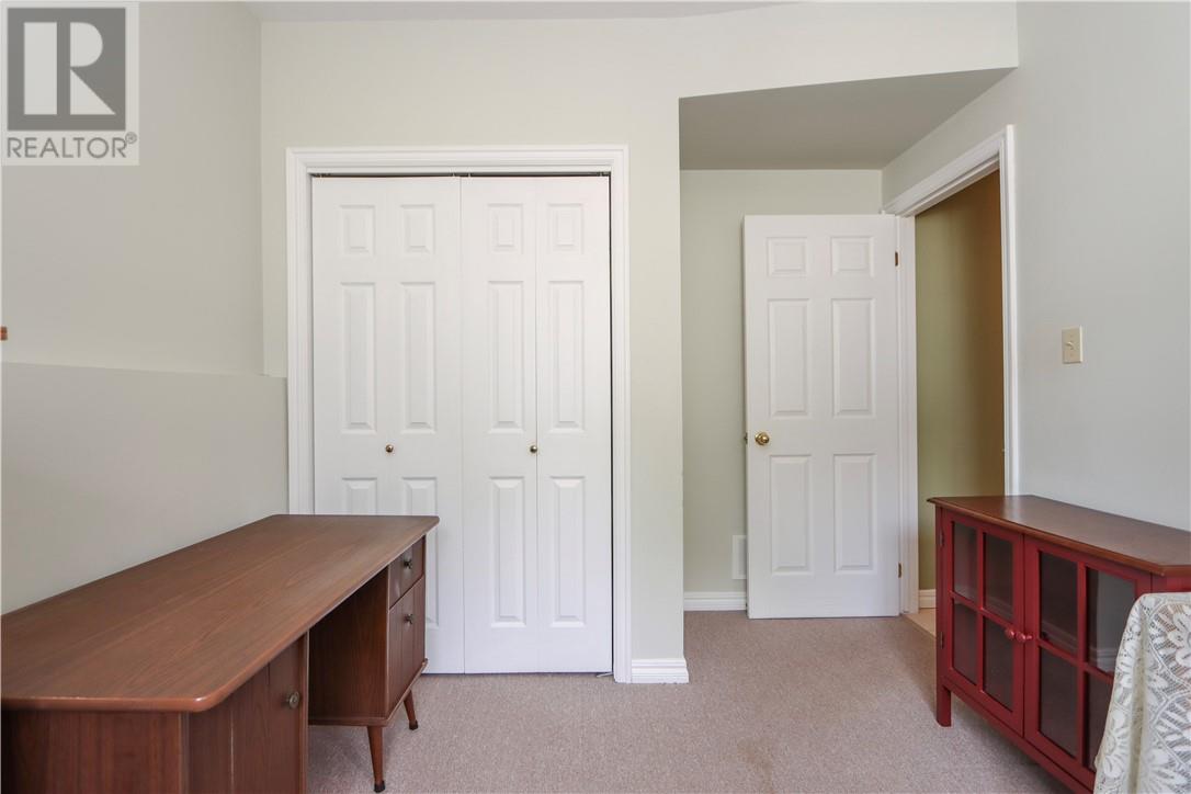 576 Moonrock Avenue - 54