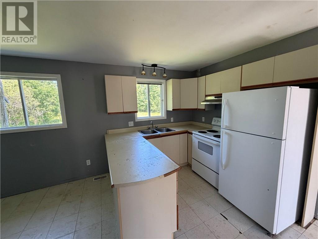 30 BIRCH Road - Image 7
