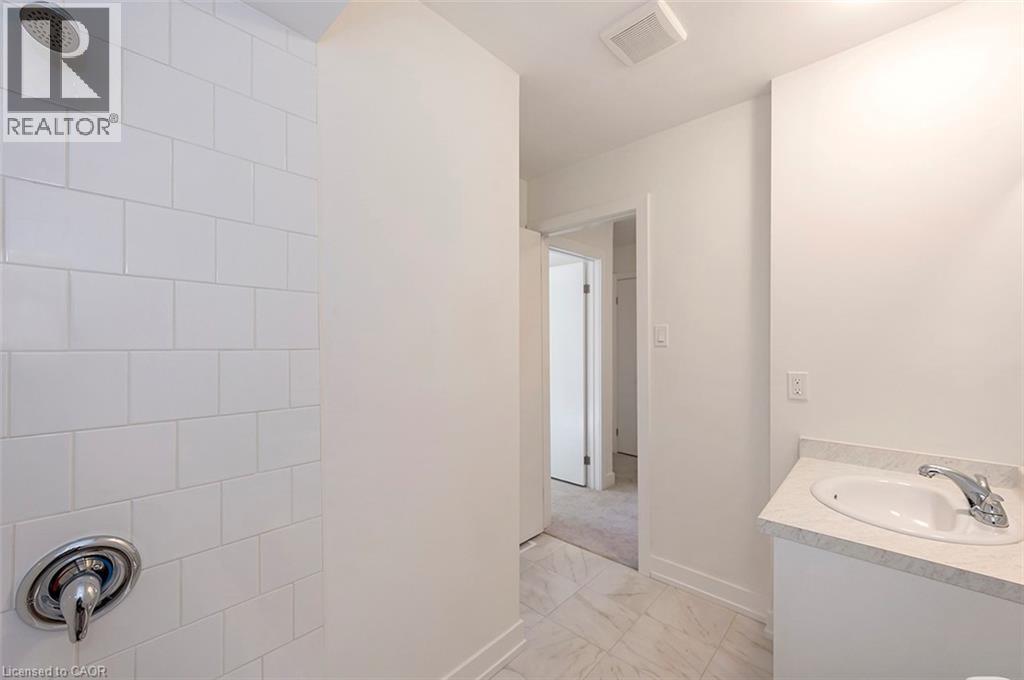 72 & 74 DELAWANA Drive - 30