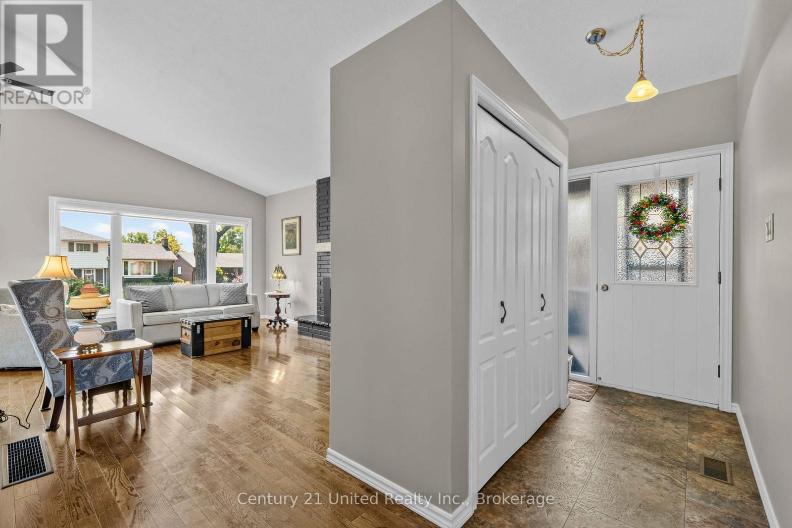 1225 MILBURN STREET - 2