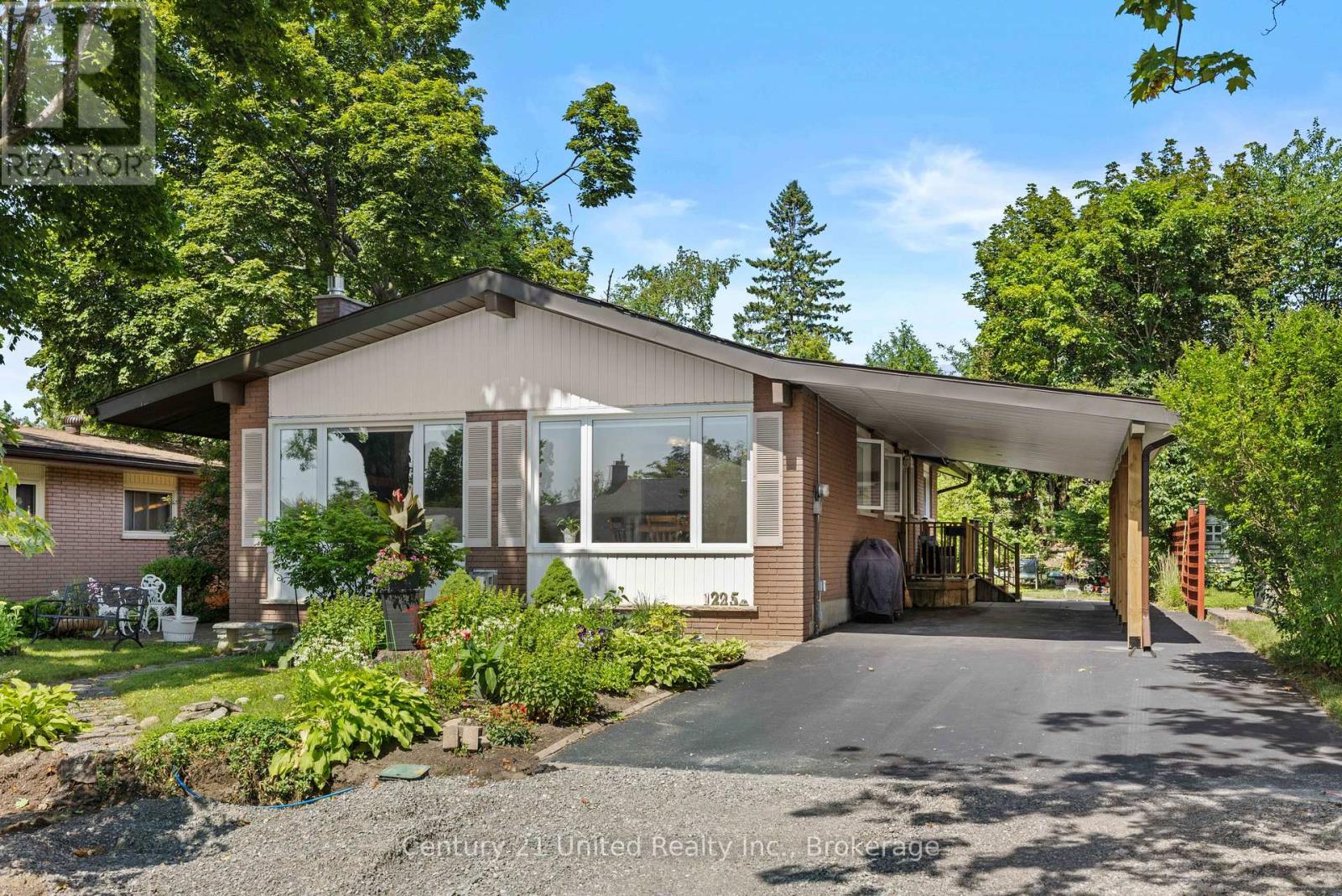 1225 MILBURN STREET - 44