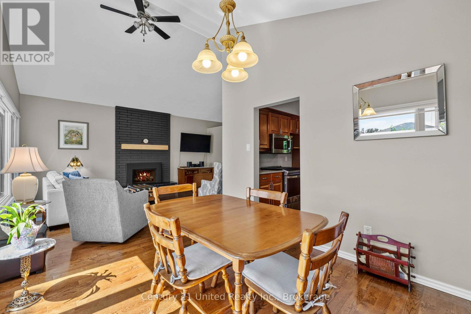 1225 MILBURN STREET - 7