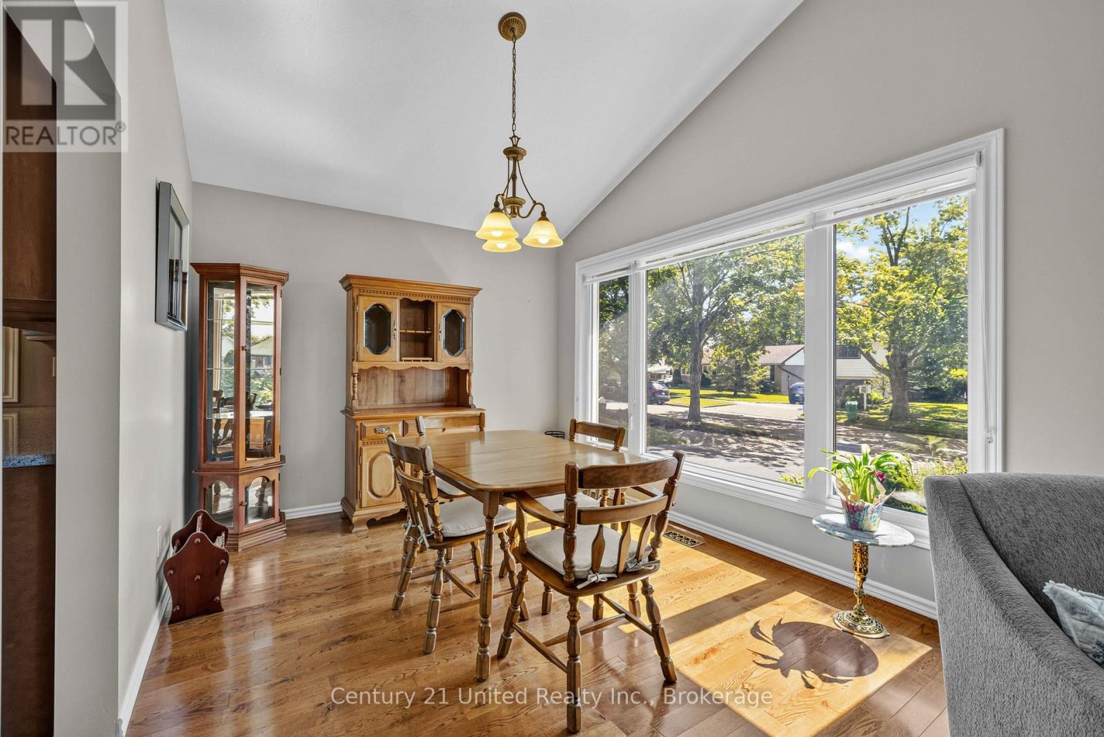 1225 MILBURN STREET - Image 8