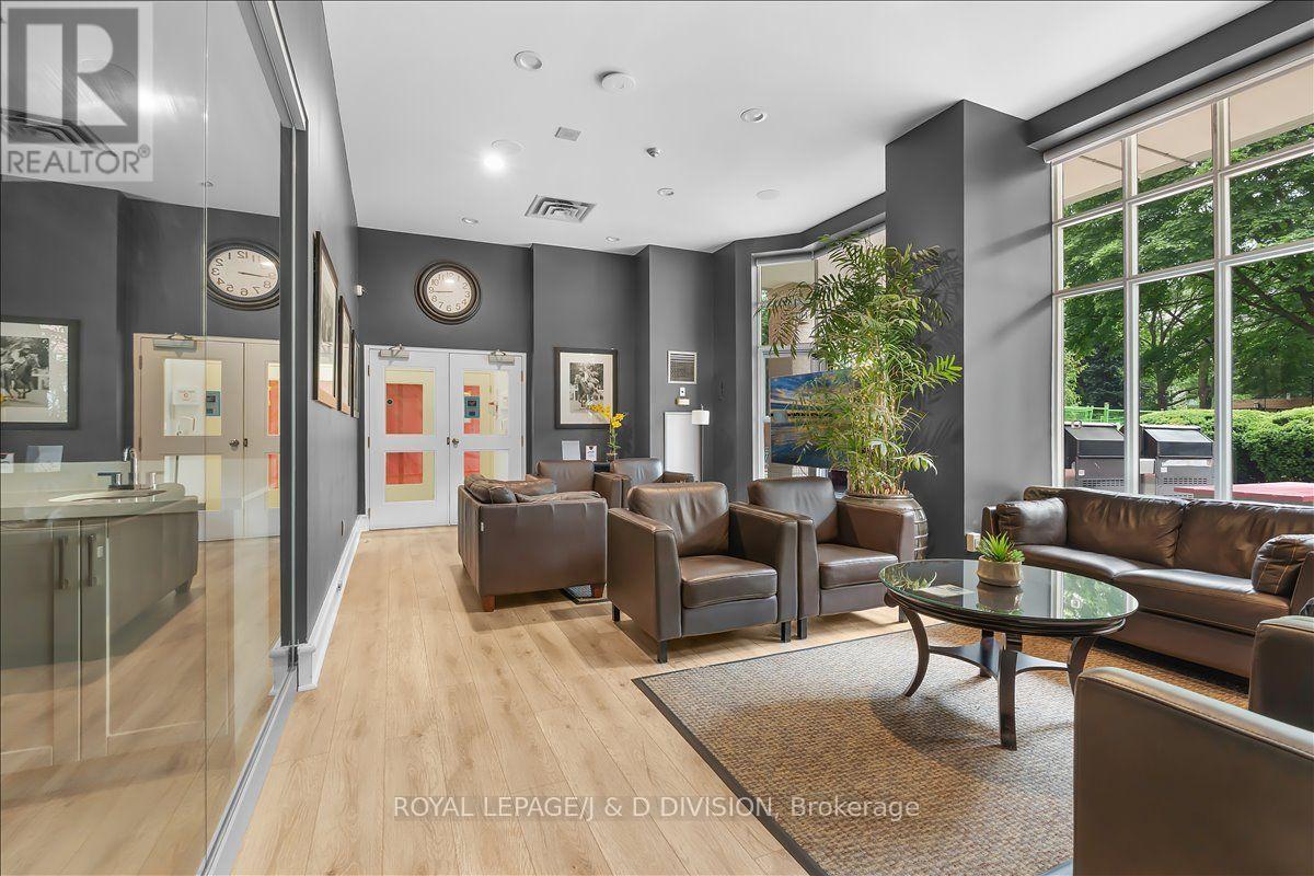 #1306 21 OVERLEA BOULEVARD - 30
