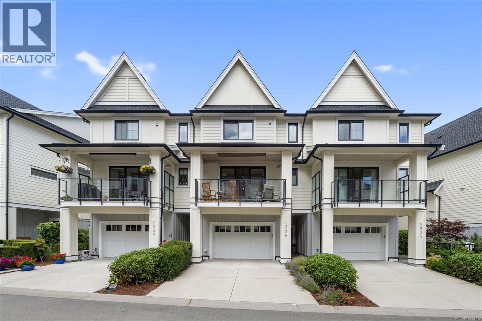 2836 Turnstyle Cres - 2