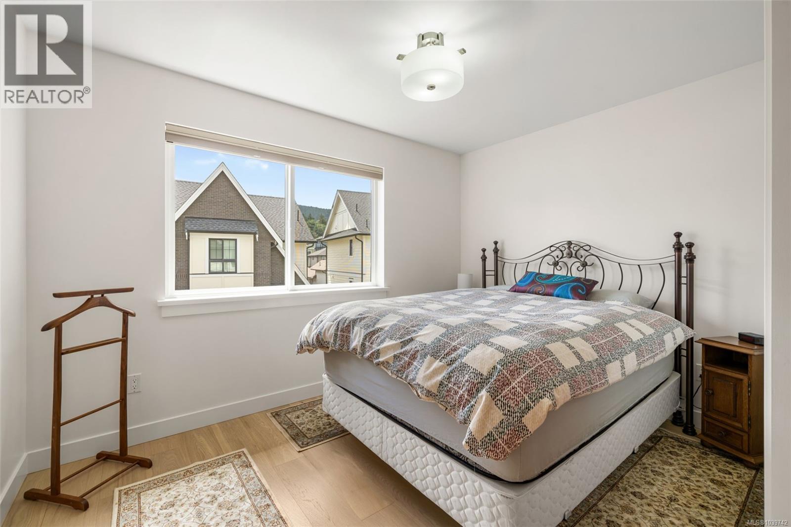 2836 Turnstyle Cres - Image 15