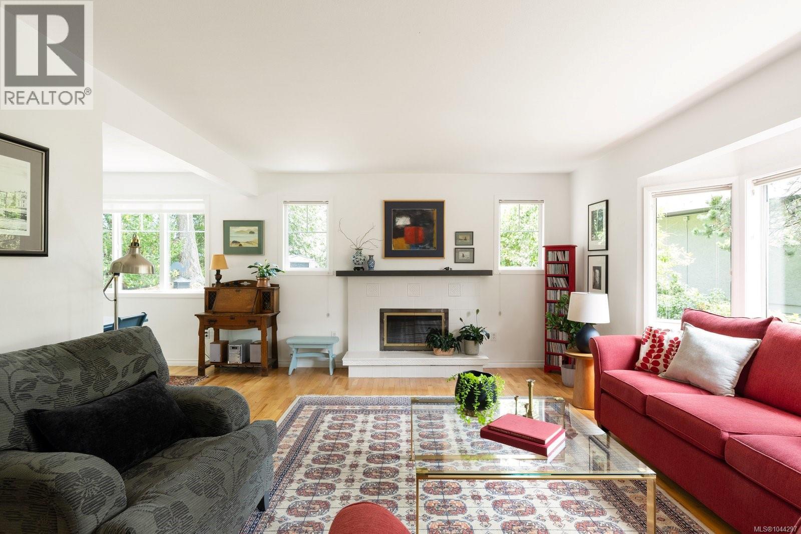 10496 Jocelyn Pl - Image 5