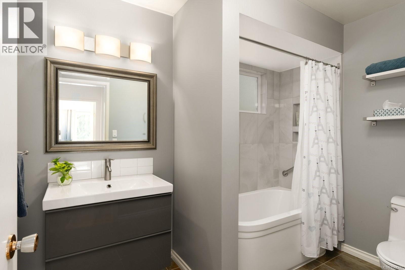 10496 Jocelyn Pl - Image 23