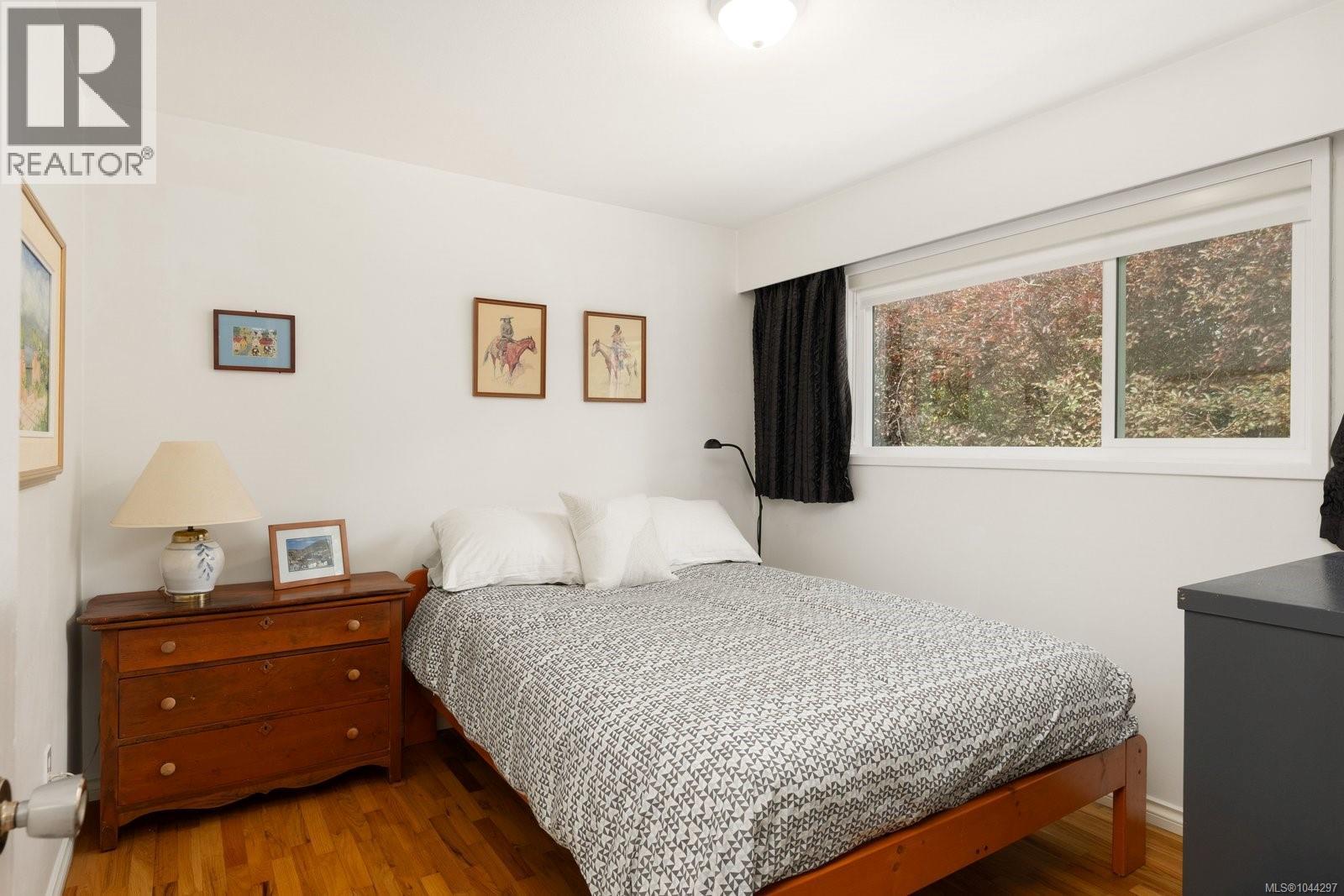 10496 Jocelyn Pl - Image 22