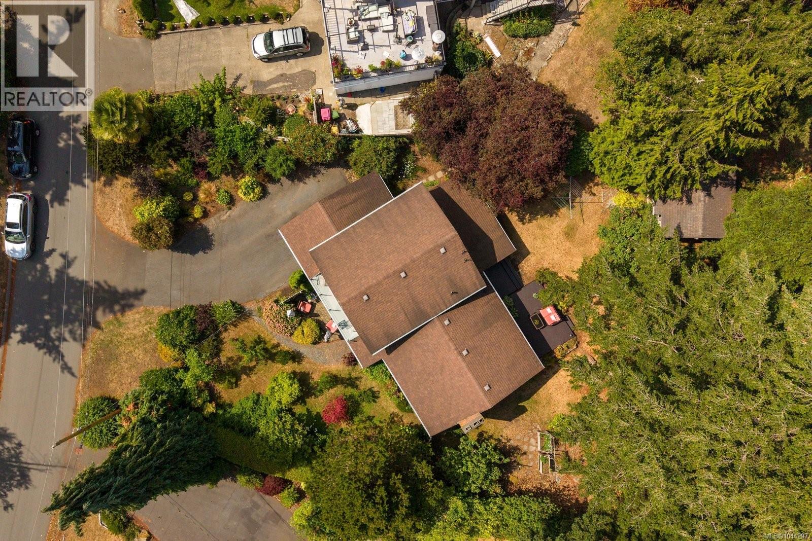 10496 Jocelyn Pl - 40