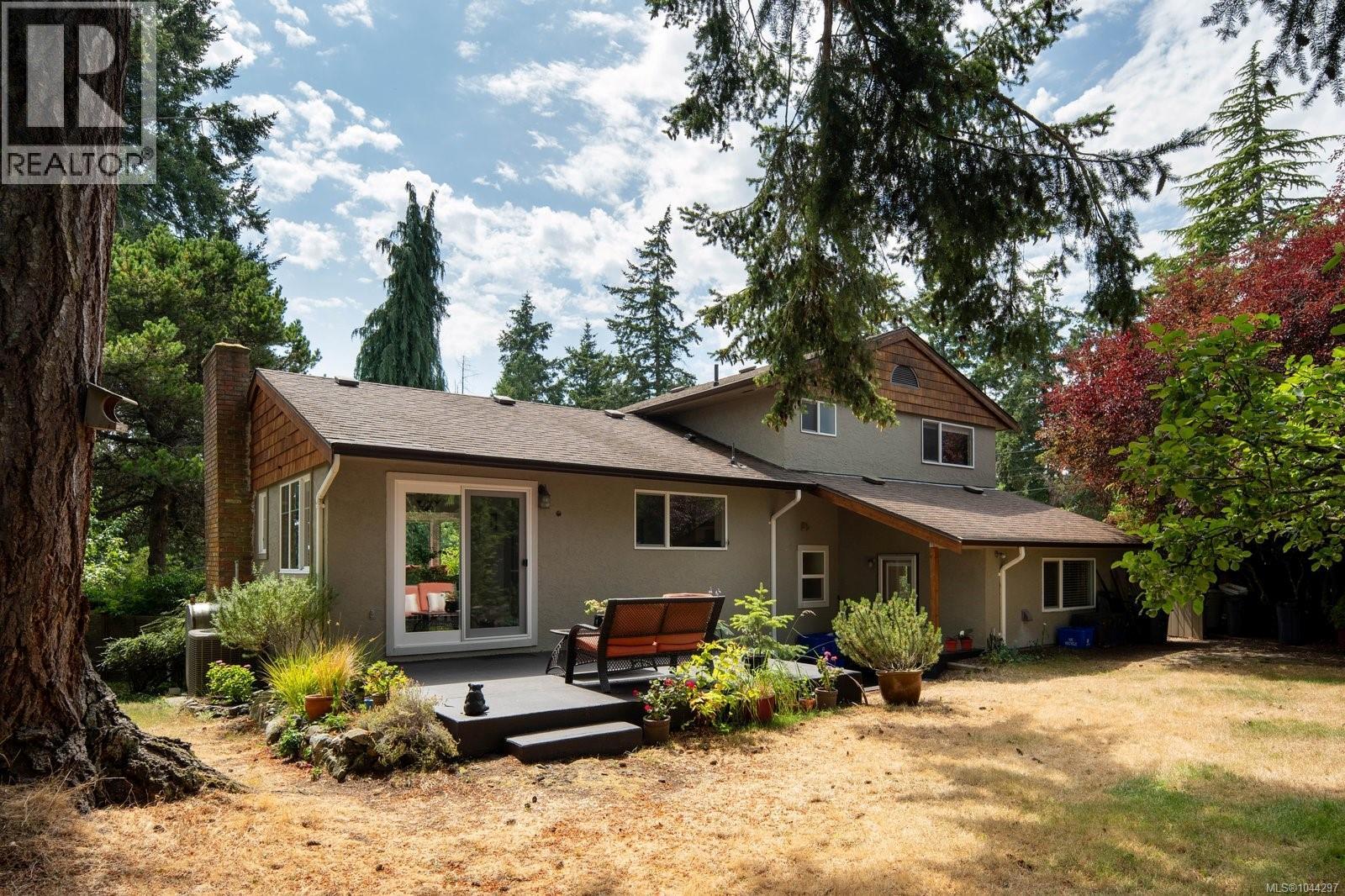 10496 Jocelyn Pl - Image 36