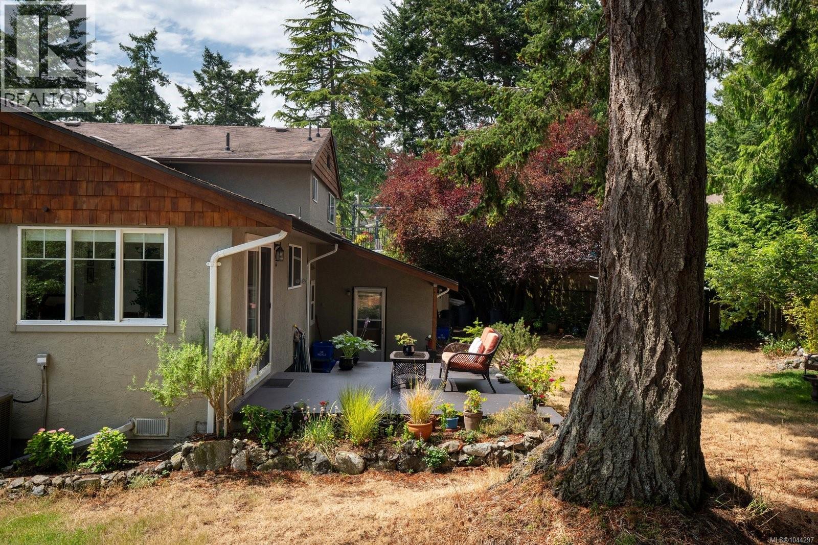 10496 Jocelyn Pl - Image 32