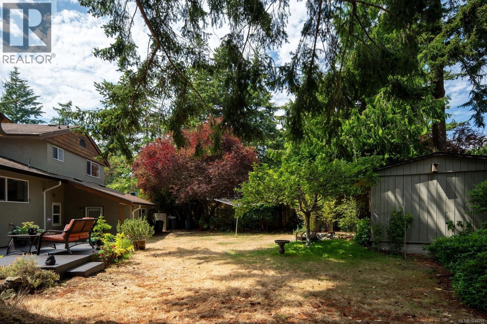 10496 Jocelyn Pl - Image 35