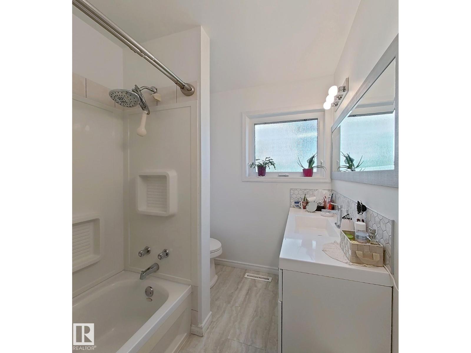 9201 153 ST NW - 12
