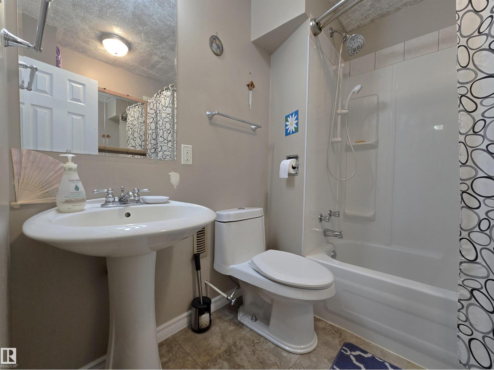 9201 153 ST NW - Image 14