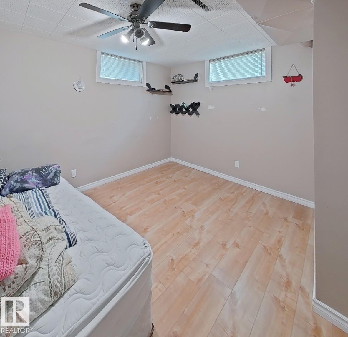 9201 153 ST NW - 16