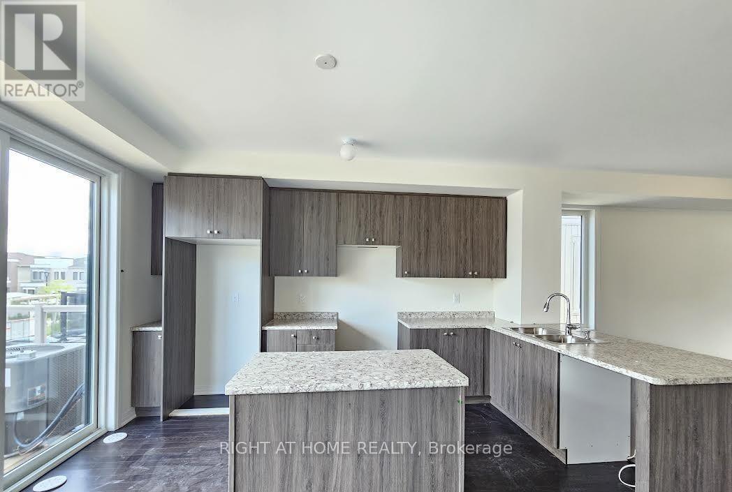 8 CLARINGTON BOULEVARD - Image 5
