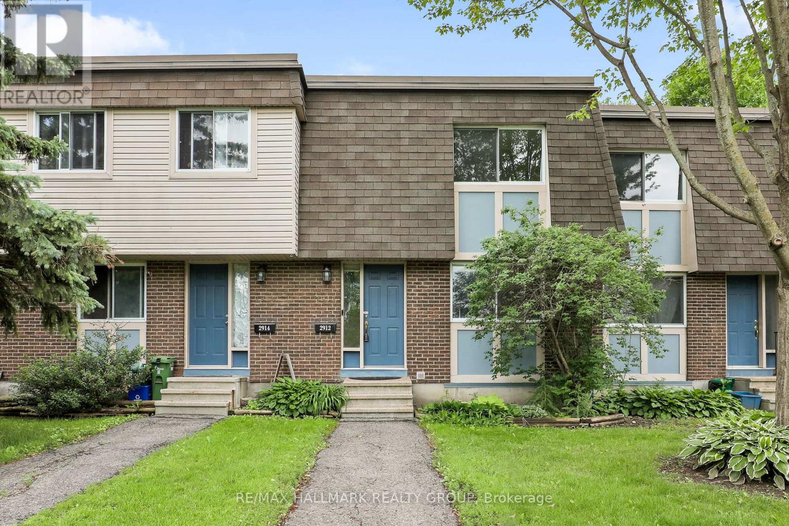 2912 FAIRLEA CRESCENT - 1