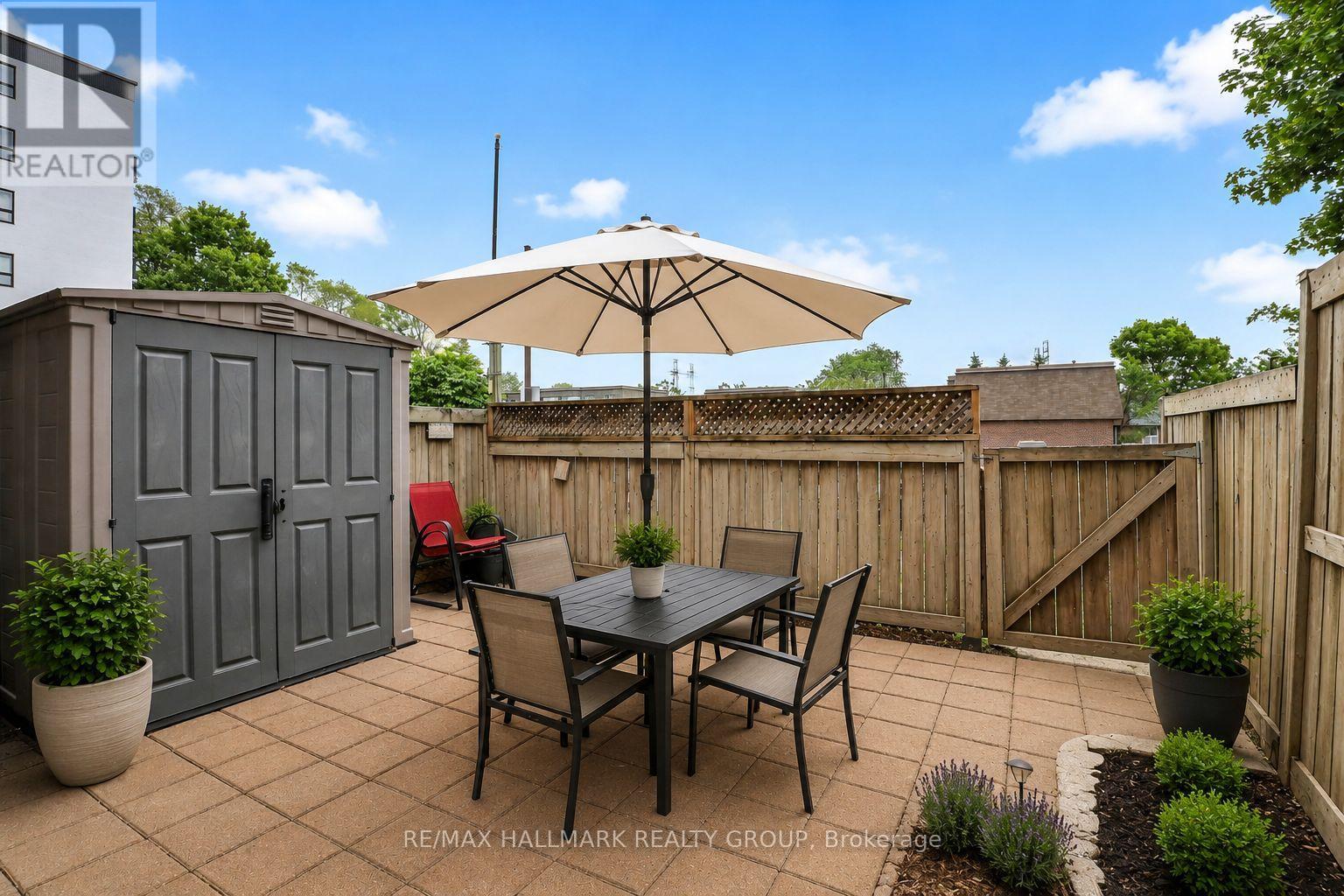 2912 FAIRLEA CRESCENT - 30