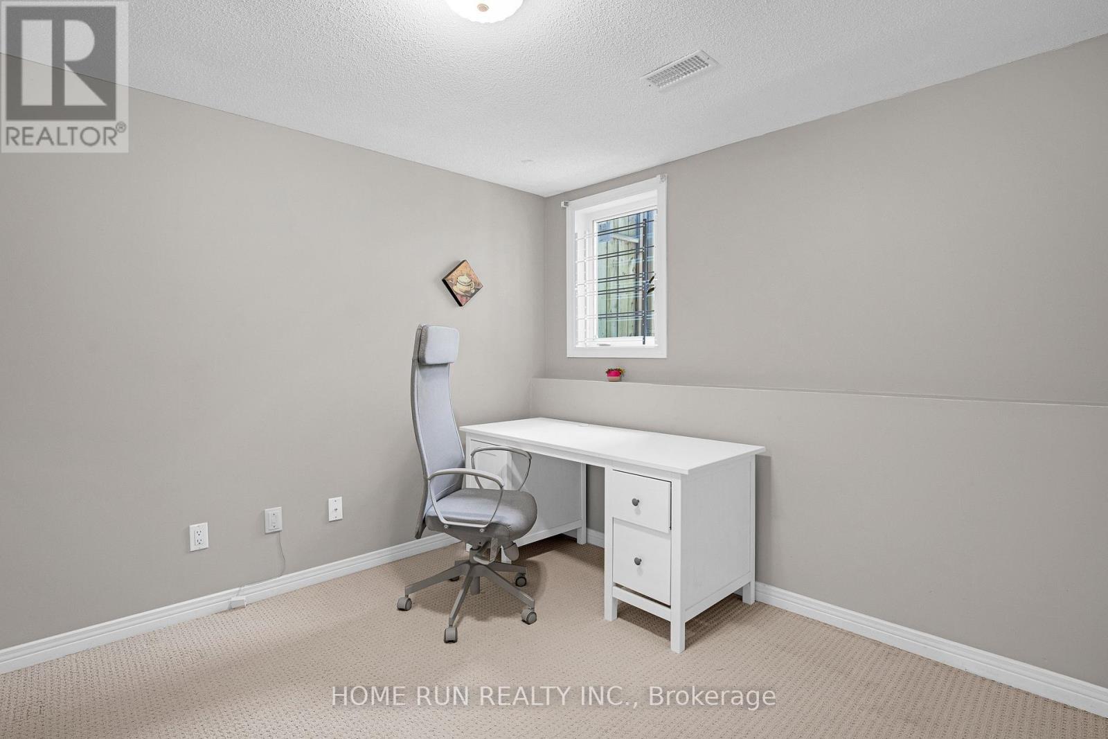 3 Bed, 3 Bath House for Rent in Ottawa – 8 GWYNNE AVENUE, Ottawa – MLS# X13614492 - Image 24