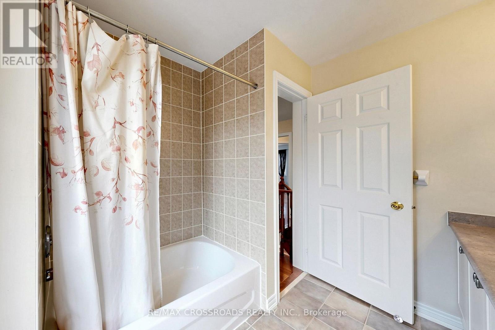 52 DUNGANNON DRIVE - 27