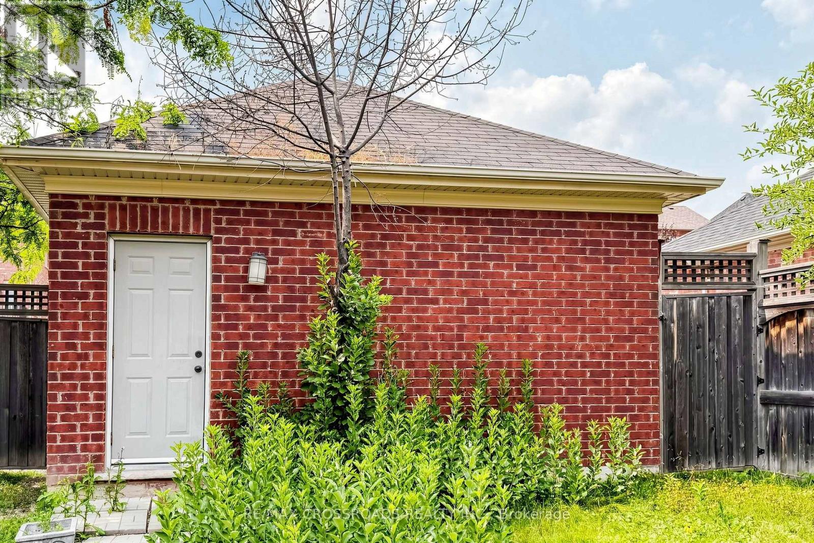 52 DUNGANNON DRIVE - 31