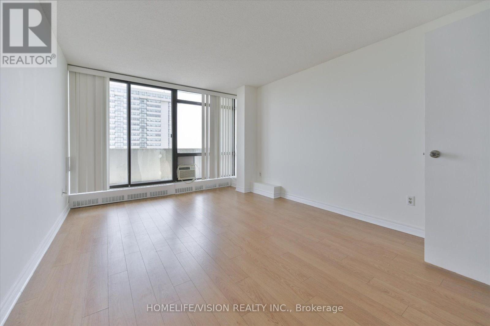 #PH6 3300 DON MILLS ROAD - Image 15