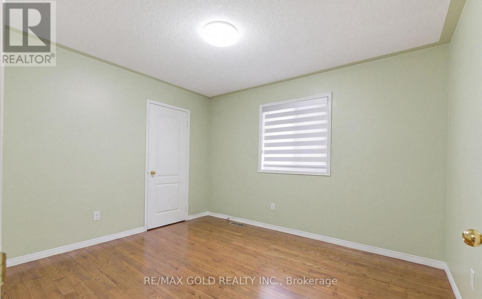 104 SUNNY MEADOW BOULEVARD - 26