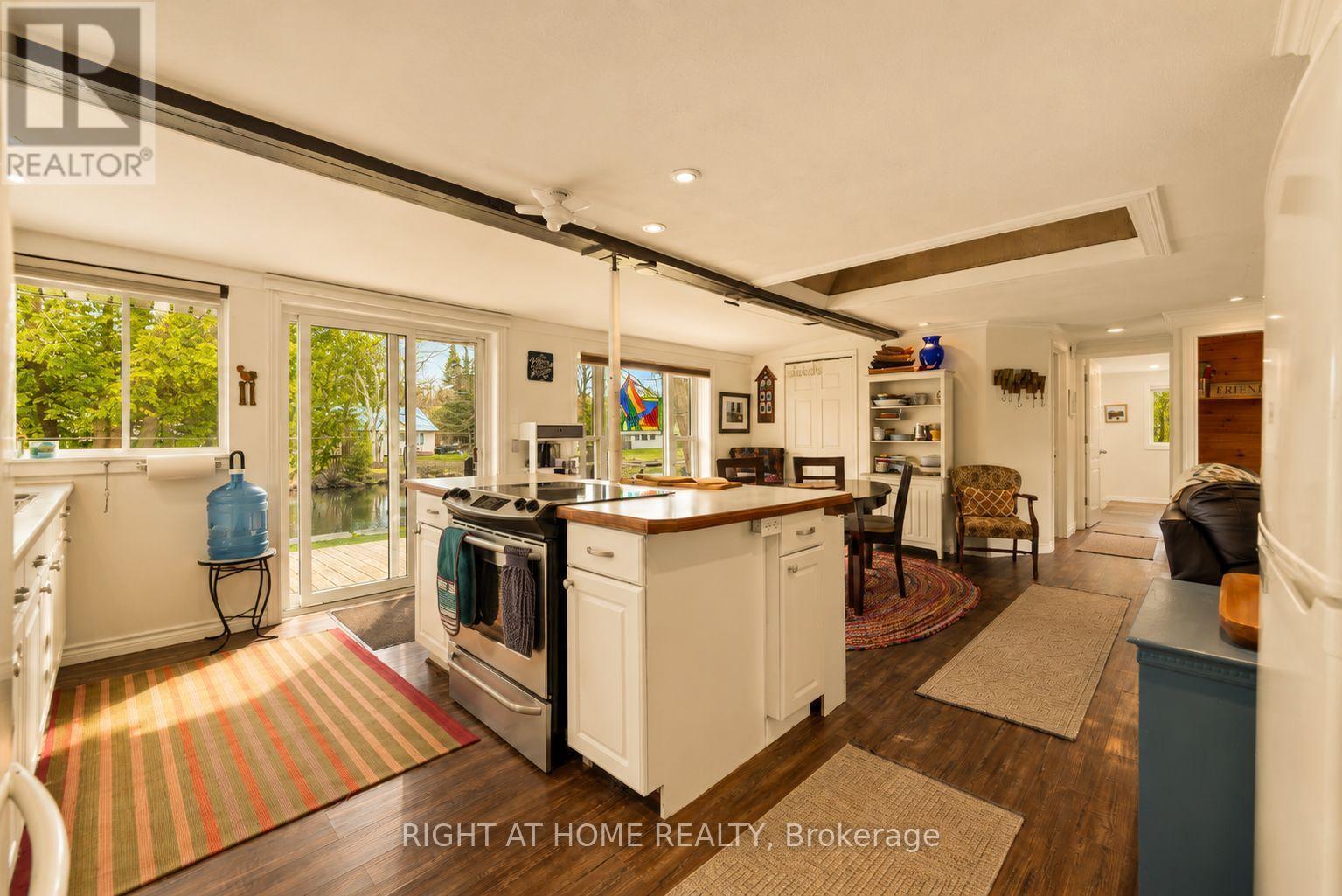 369 SOUTHAM DRIVE - 12