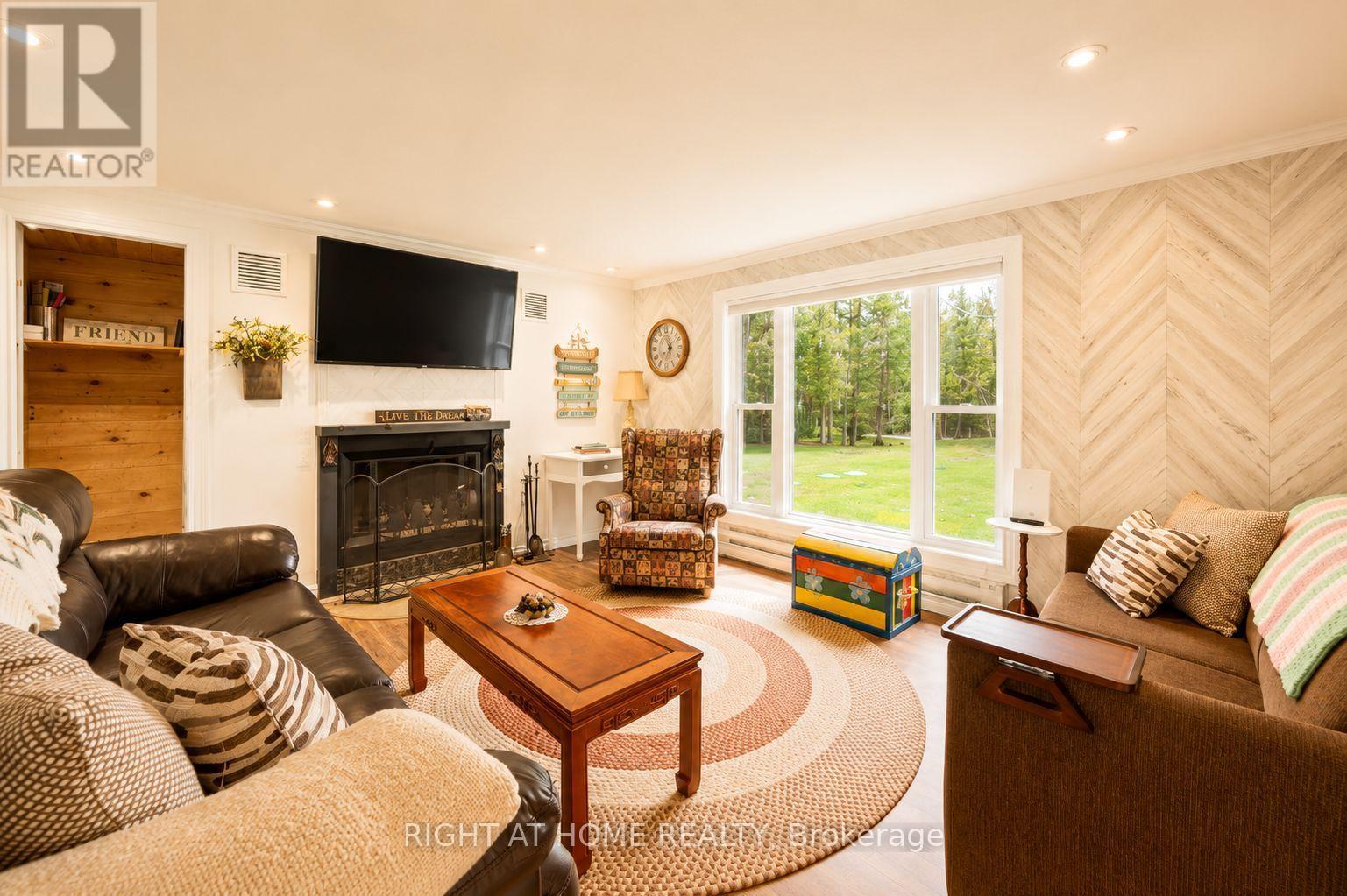 369 SOUTHAM DRIVE - 15