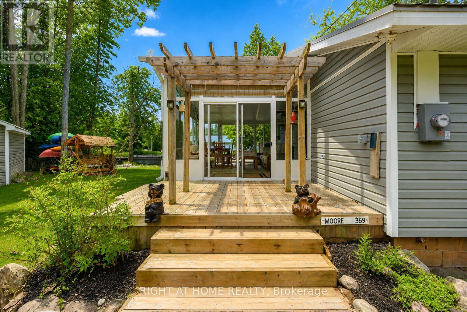369 SOUTHAM DRIVE - 3