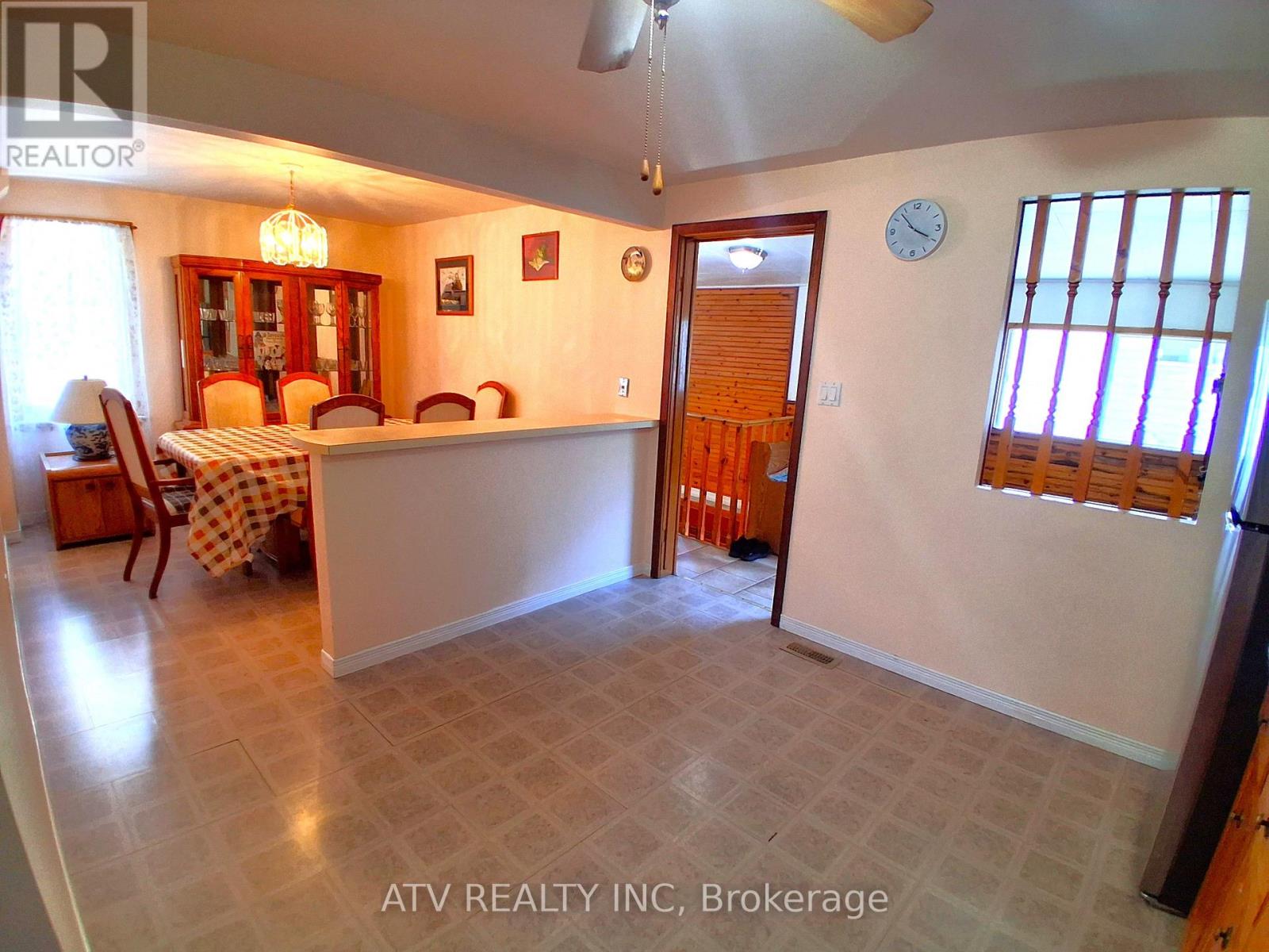 54 FIRST AVENUE - Image 4