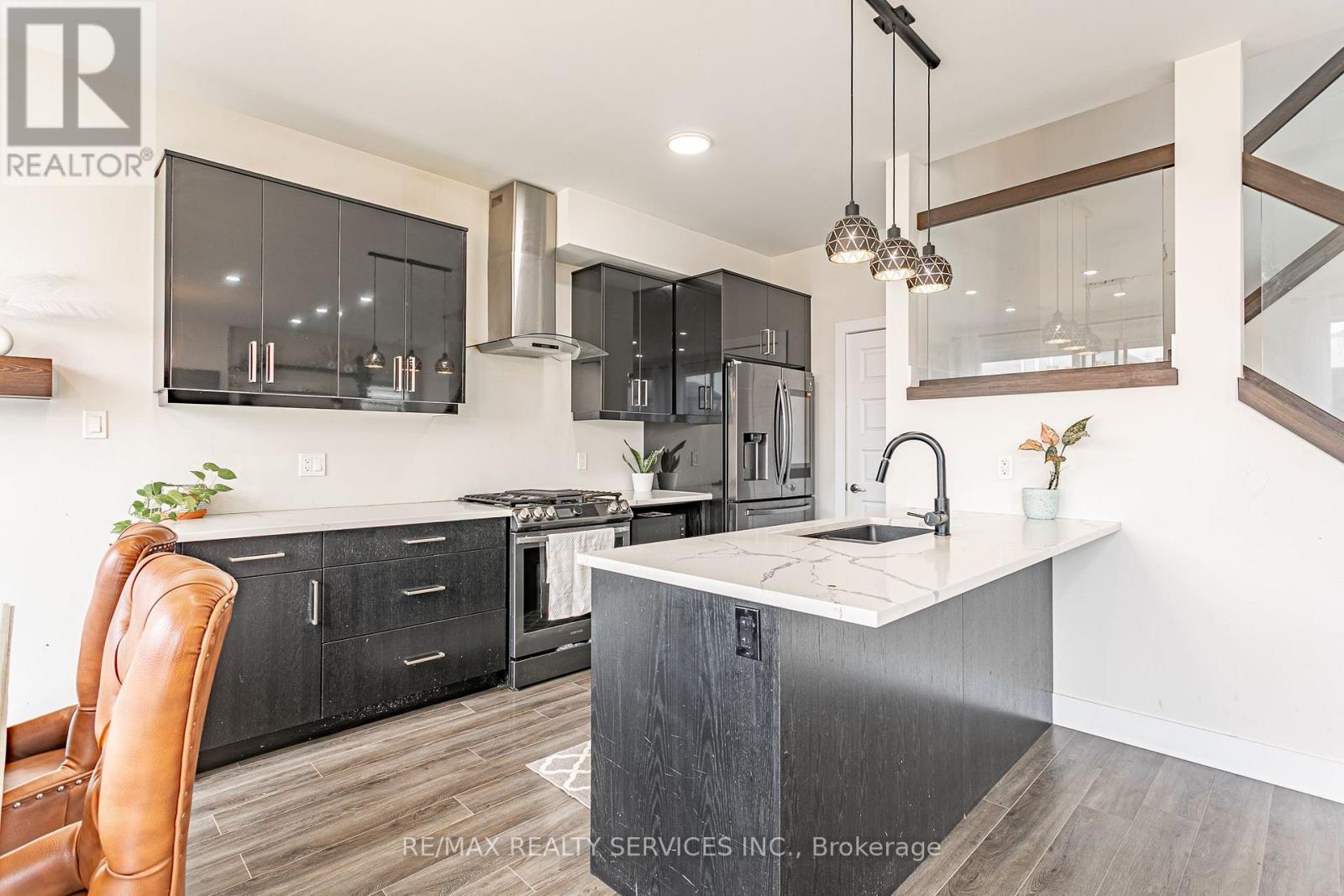 2227 EVANS BOULEVARD - 12