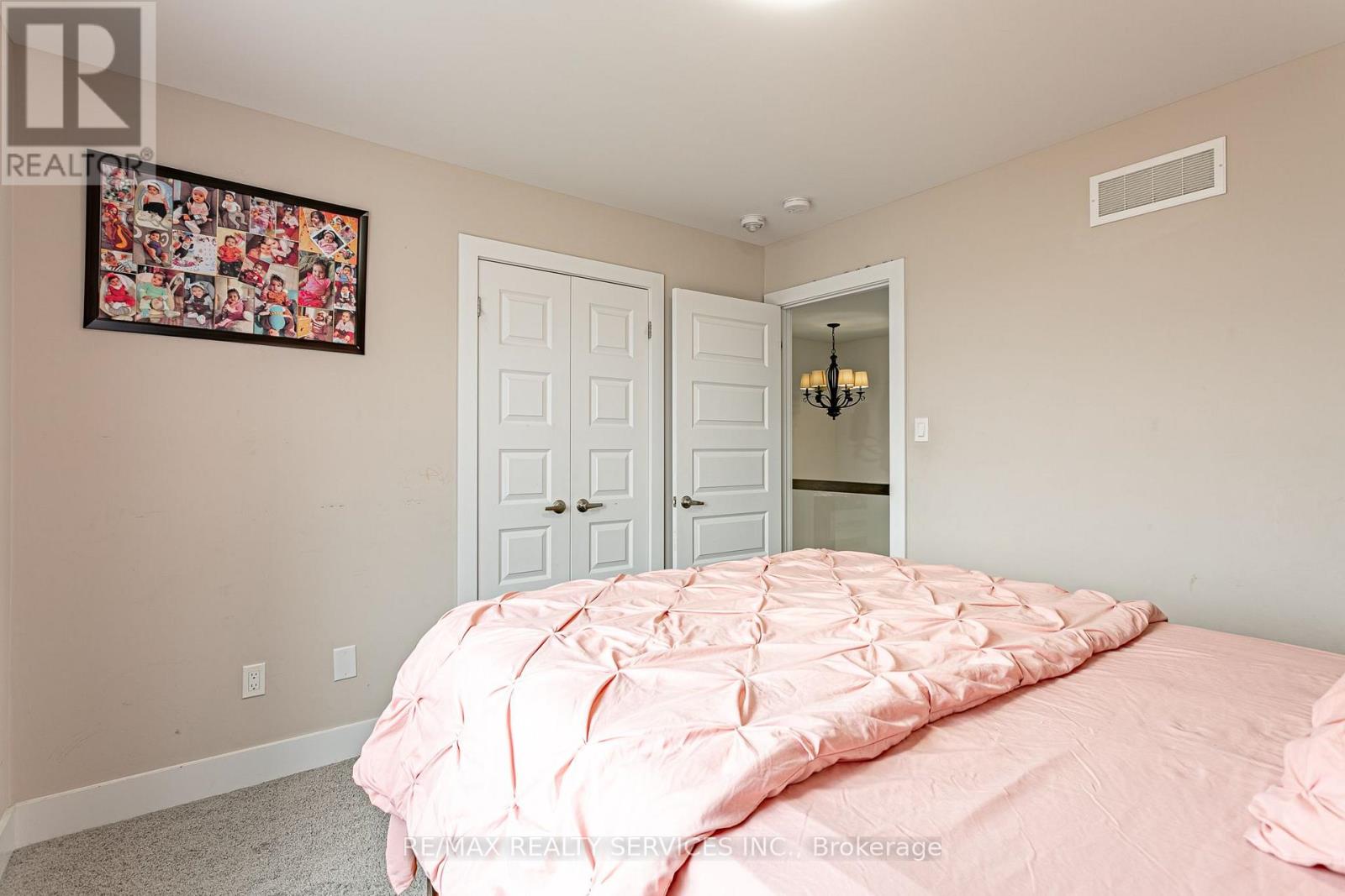 2227 EVANS BOULEVARD - 25
