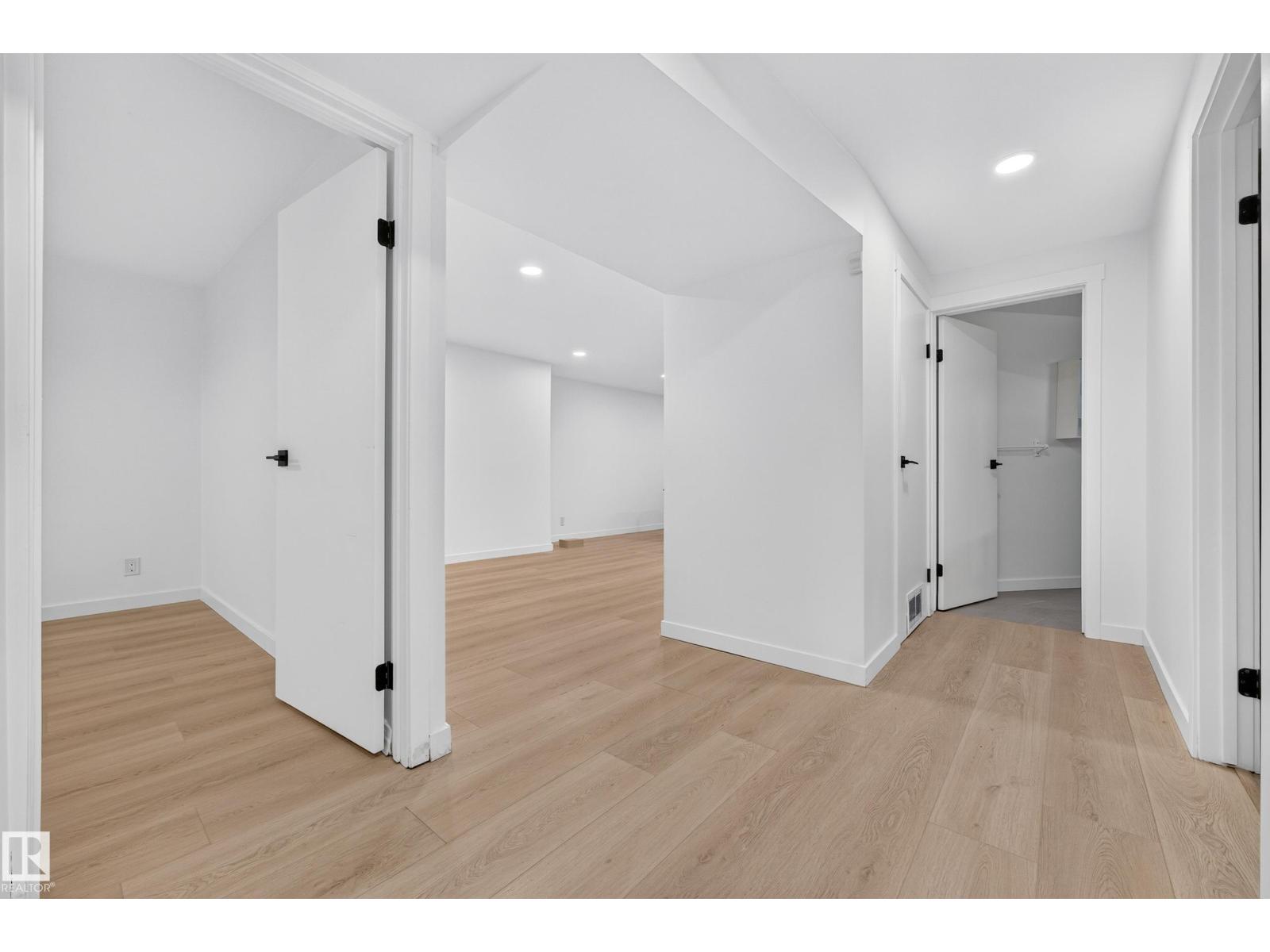 6011 93A AV NW - Image 27