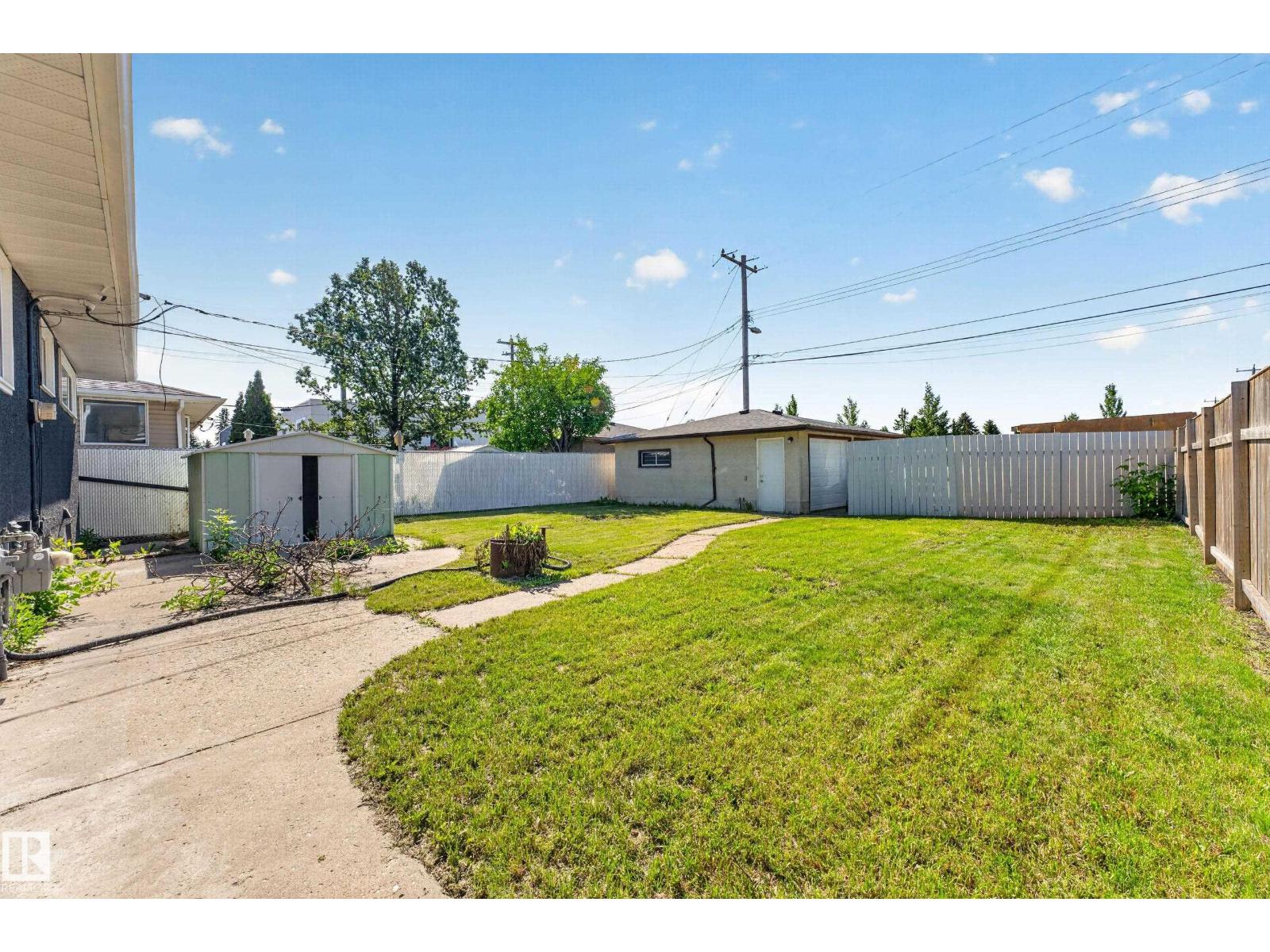 6011 93A AV NW - 41