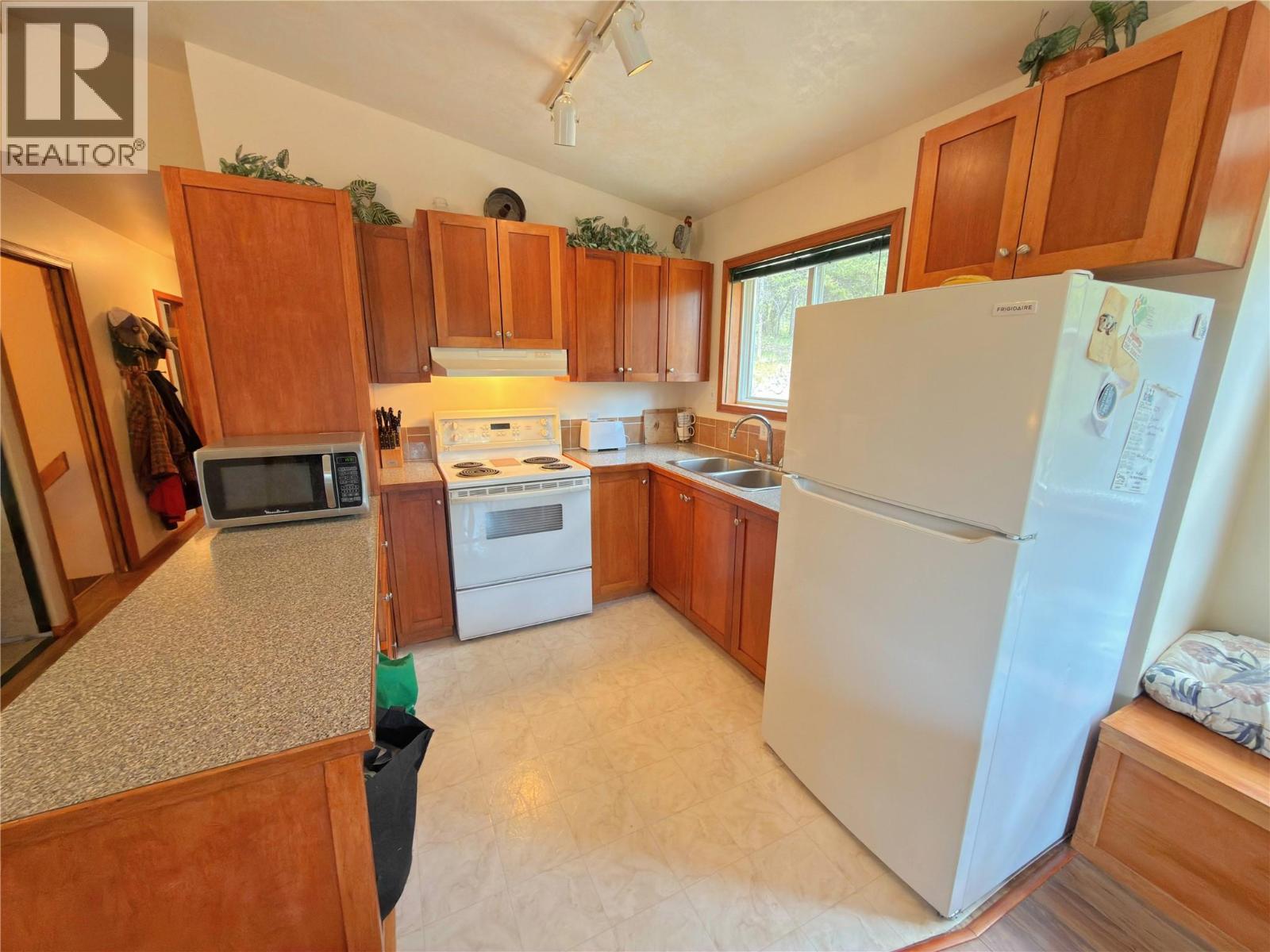 3878 Princeton Summerland Road - 15