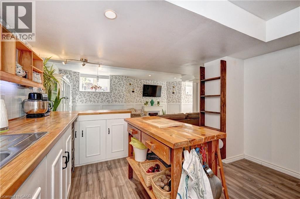 222 BALDWIN Drive - 44