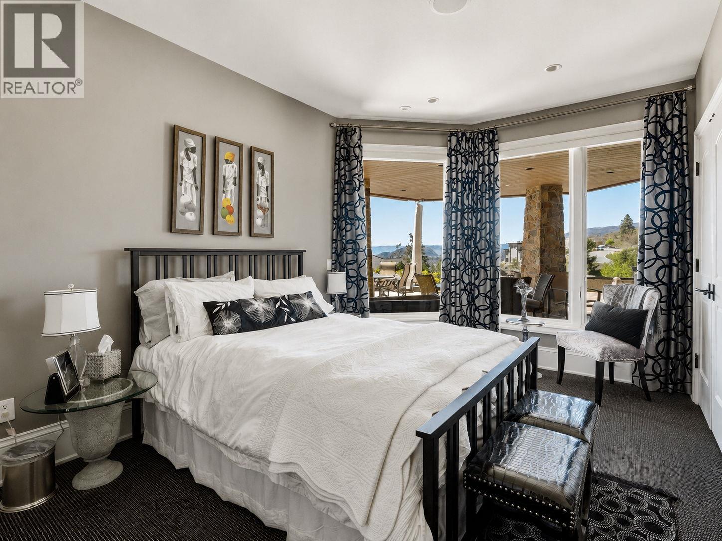  706 Highpointe Court, Kelowna