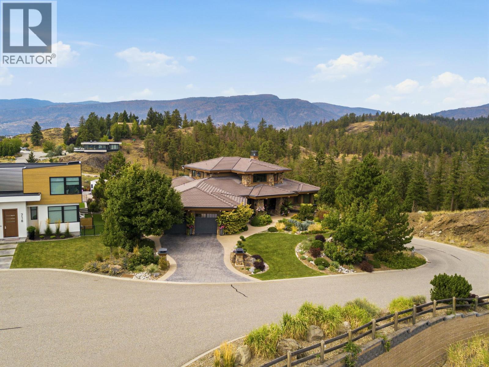  706 Highpointe Court, Kelowna