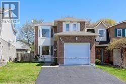 923 ATTERSLEY DRIVE, Oshawa (Pinecrest)
