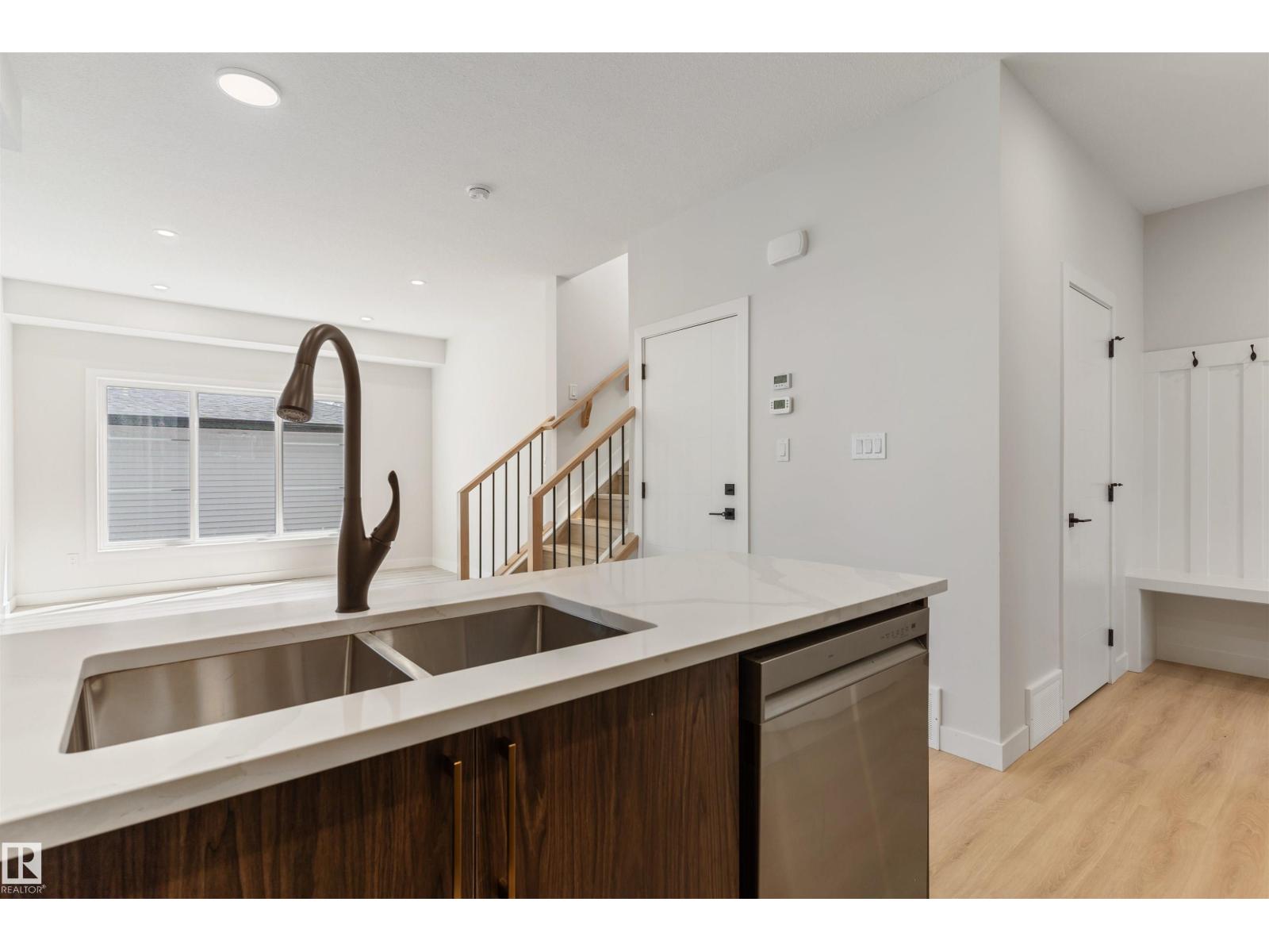 11229 96 Street NW - 8