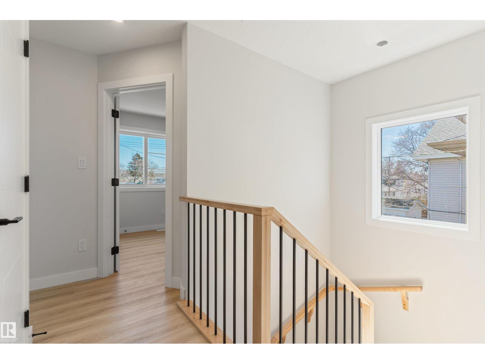 11229 96 Street NW - 18