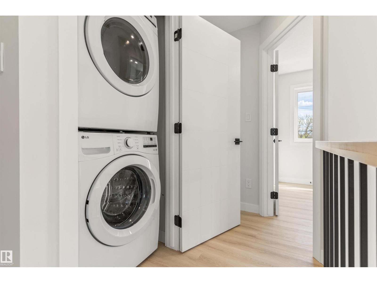 11229 96 Street NW - Image 32