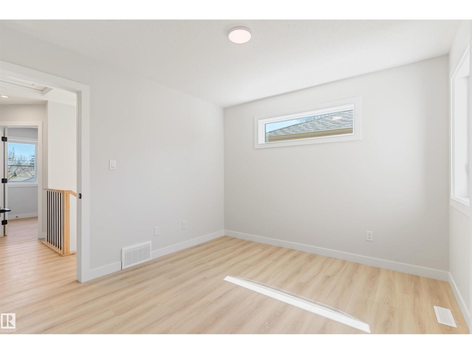 11229 96 Street NW - 22