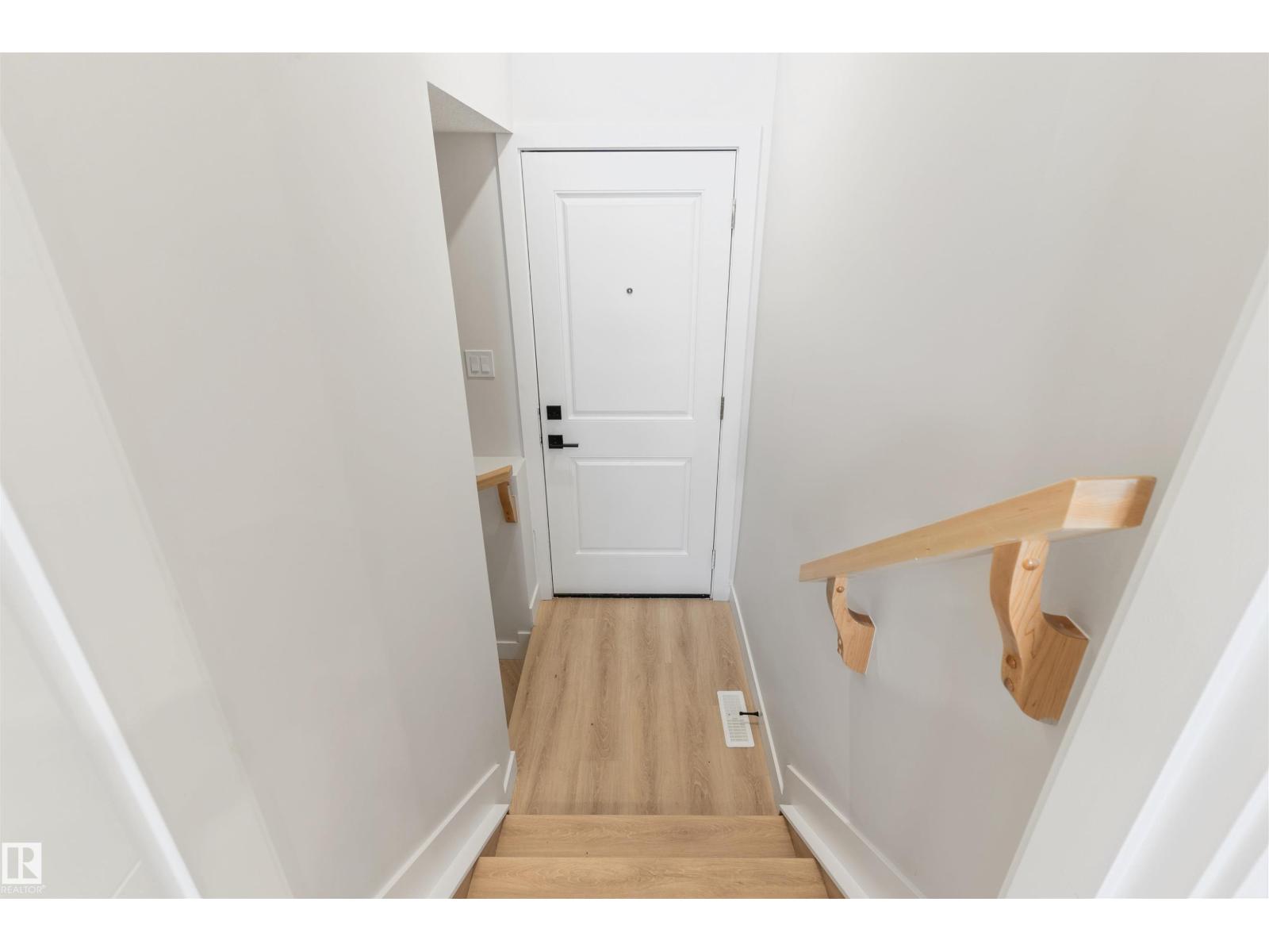 11229 96 Street NW - 35