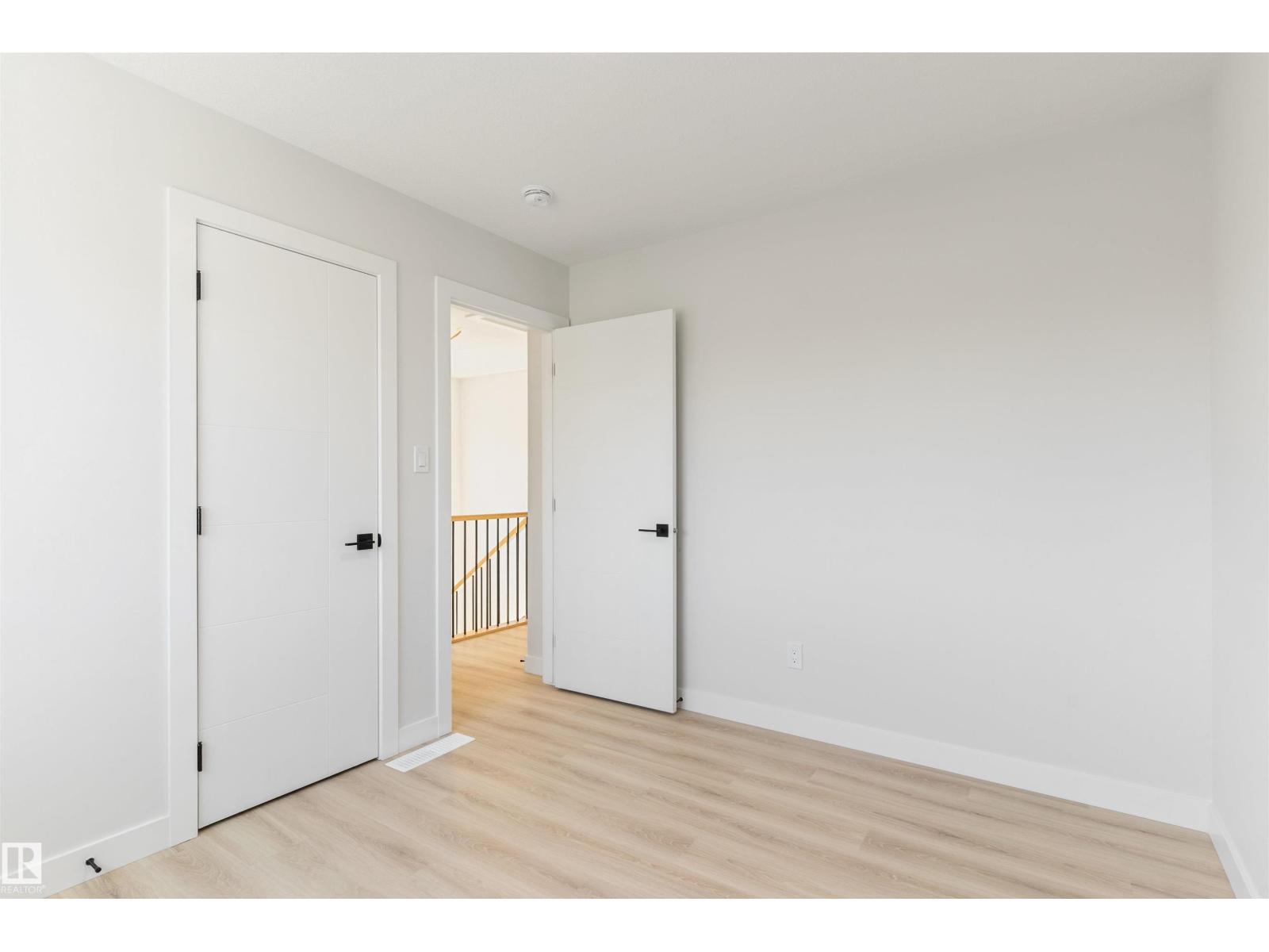 11229 96 Street NW - 31