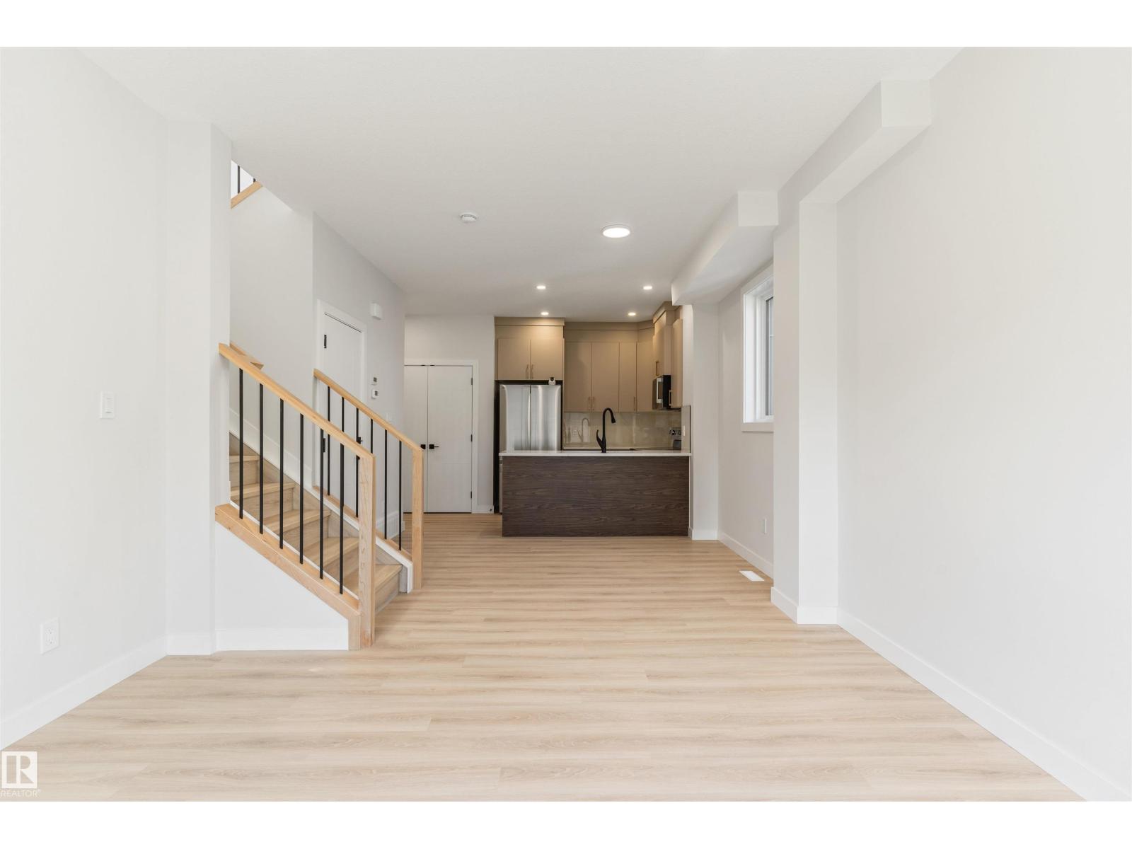 11229 96 Street NW - 16